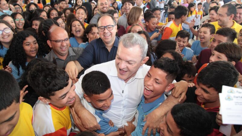 Prefeito José Sarto inaugura nova Escola de Tempo Integral no Barroso