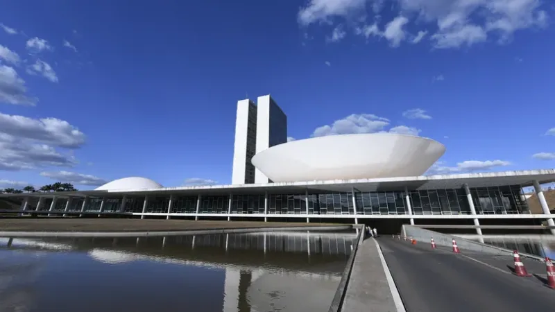 Veja quais deputados federais conseguiram se reeleger