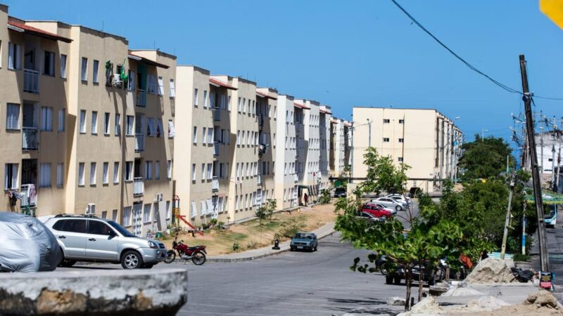 Moradores de residencial em Fortaleza são ameaçados e têm chaves tomadas por facção: entenda o caso