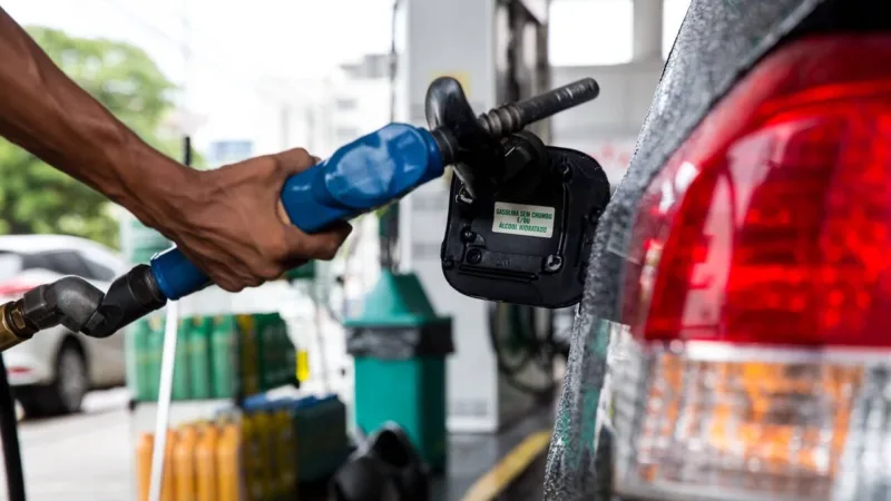 Gasolina no Ceará teve a maior alta do Brasil nos 15 primeiros dias de janeiro