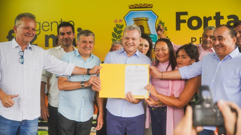 Prefeito José Sarto assina ordem de serviço para segunda etapa do projeto Meu Bairro Empreendedor no Mondubim