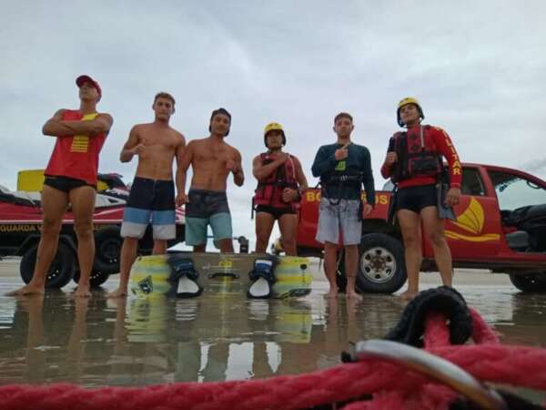 Corpo de Bombeiros resgata velejador que estava à deriva em Jericoacoara