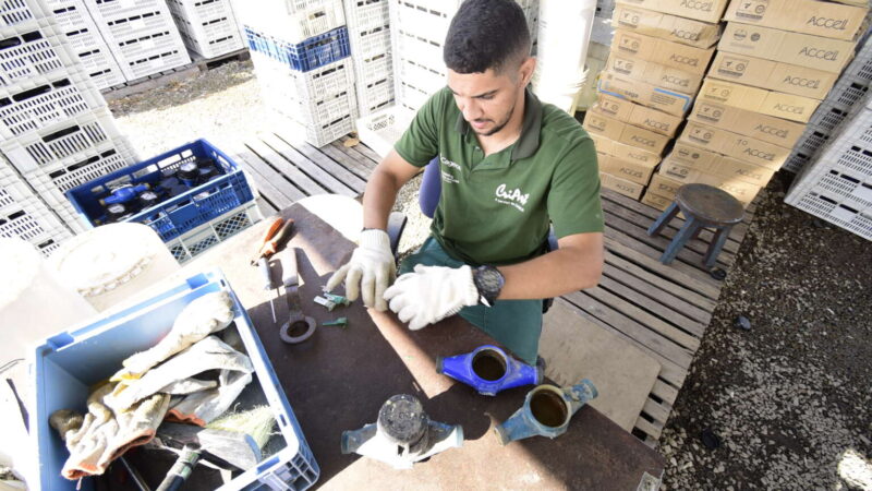 Cagece destina 10 toneladas de plástico de hidrômetros para reciclagem