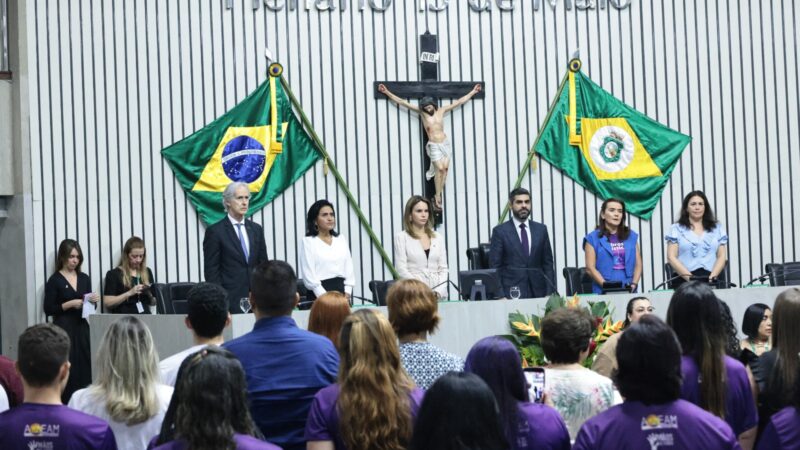 Incorporação de medicação para fibrose cística no SUS é celebrada em solenidade na Alece