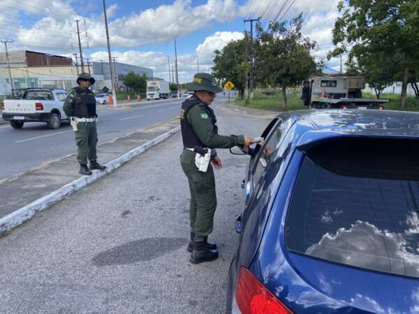 Polícia Militar promove ação em alusão à Semana Nacional do Trânsito