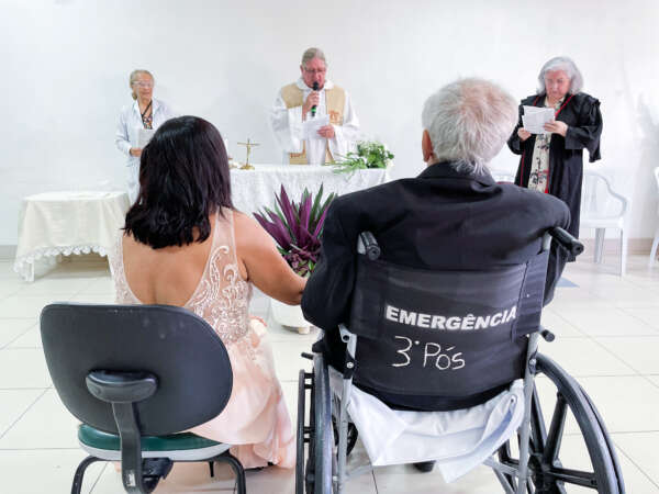 Cuidados Paliativos: HGF celebra casamento de paciente em enfermaria