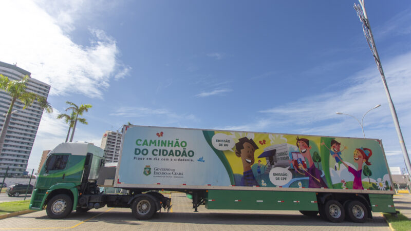 Caminhão do Cidadão atende cinco bairros em Fortaleza