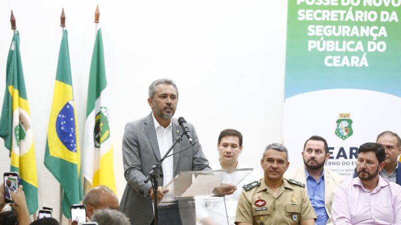 Em posse do novo secretário da Segurança Pública, governador Elmano anuncia comitê estratégico para combater a criminalidade