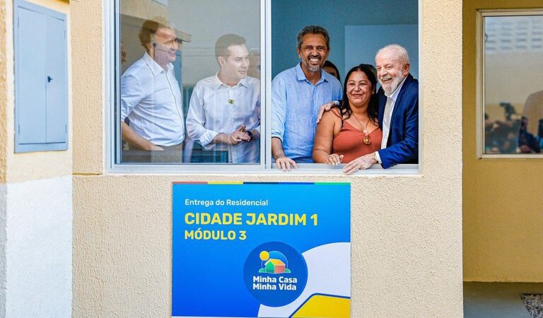 Lula entrega 416 unidades do Minha Casa, Minha Vida no Ceará: “Coisa mais sagrada é ter uma casinha”