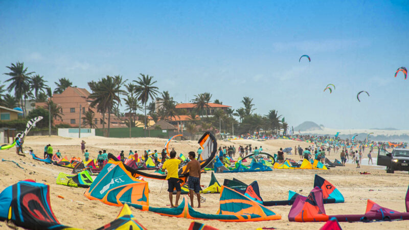 60% dos turistas interessados em esportes e aventuras procuram o Ceará para prática de kitesurfe