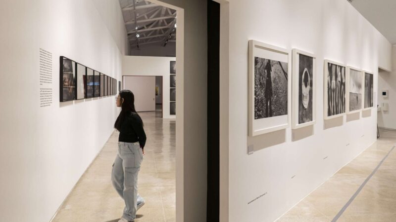 Últimas semanas para visitar a exposição “Claudia Andujar. Minha vida em dois mundos” na Pinacoteca do Ceará