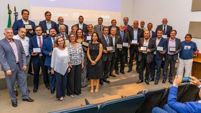 À frente do Fórum de Secretários do Trabalho, Ceará recebe homenagem nos 35 anos do Fundo de Amparo ao Trabalhador