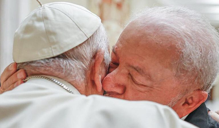 ‘Papa Francisco viveu e propagou amor, tolerância e solidariedade, base dos ensinamentos de Cristo’