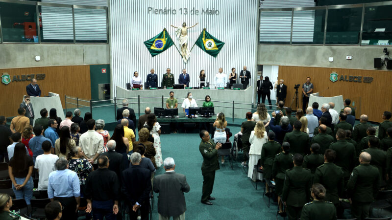 Alece celebra 80 anos da vitória dos Aliados na 2ª Guerra Mundial e homenageia ex-combatentes