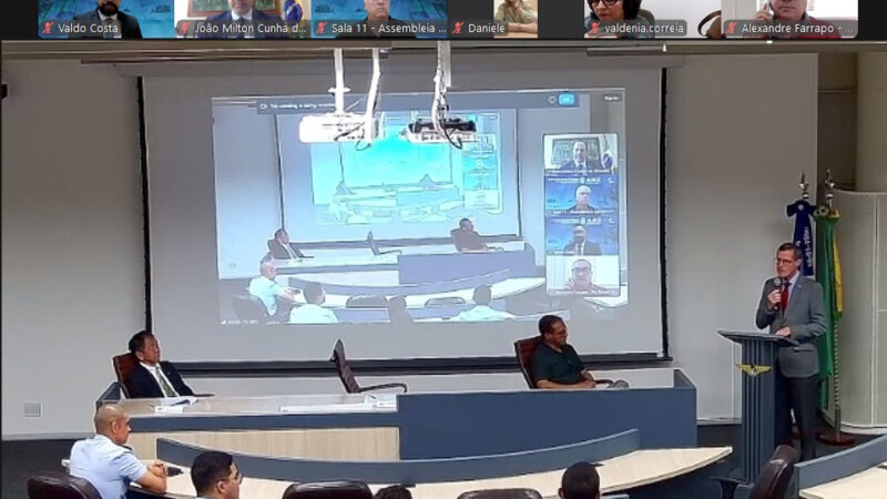 Alece homenageia 75 estudantes do Ceará aprovados no ITA em 2025