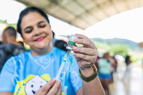 Vacinação contra a gripe será liberada para todos os públicos a partir desta terça (20)