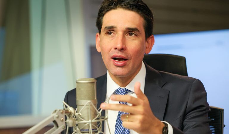 Programa AmpliAR vai fortalecer a aviação regional e estimular o turismo, diz Silvio Costa Filho