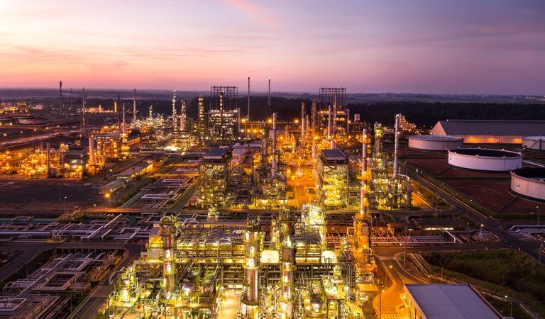 Preços para a indústria têm terceira queda e redução média é de 0,93% no ano