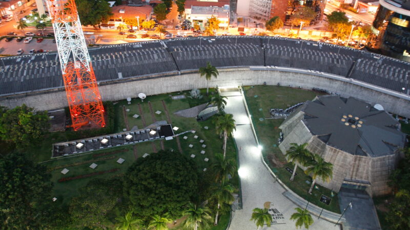 Sessão solene na Alece celebra os 60 anos da empresa Apiguana nesta terça