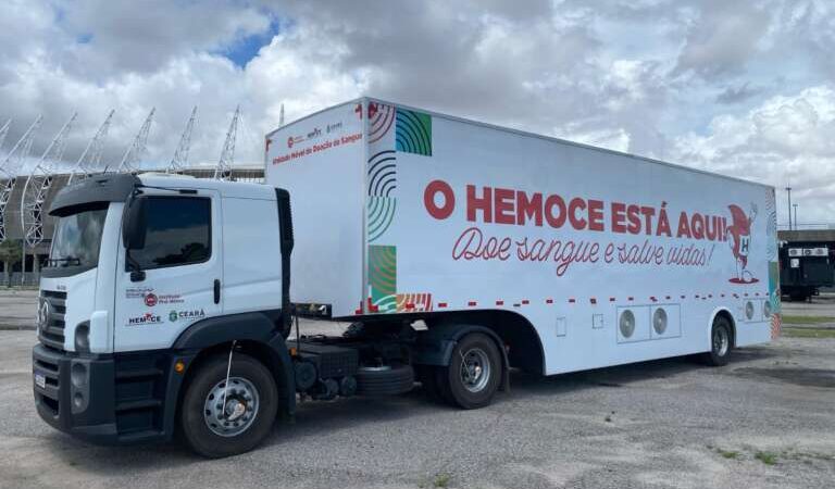 Unidade Móvel do Hemoce recebe doadores no Shopping RioMar Kennedy, em Fortaleza