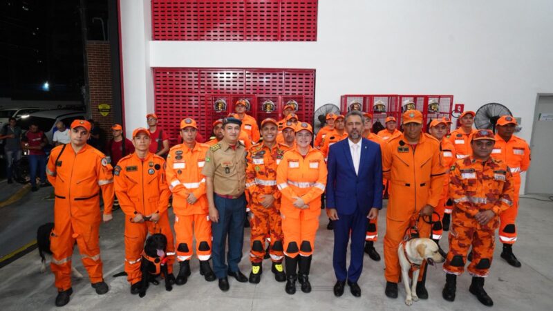 Governo do Ceará anuncia concurso público com 50 vagas para oficiais do Corpo de Bombeiros Militar