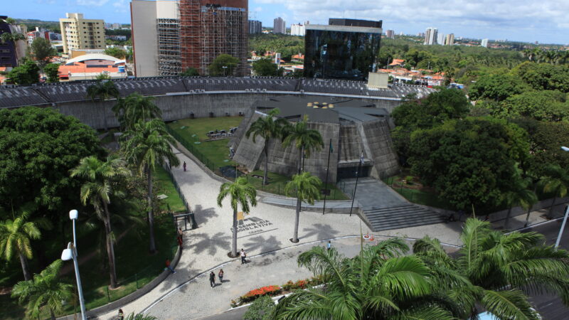 Profissionais da beleza e estética serão homenageados na Alece nesta segunda