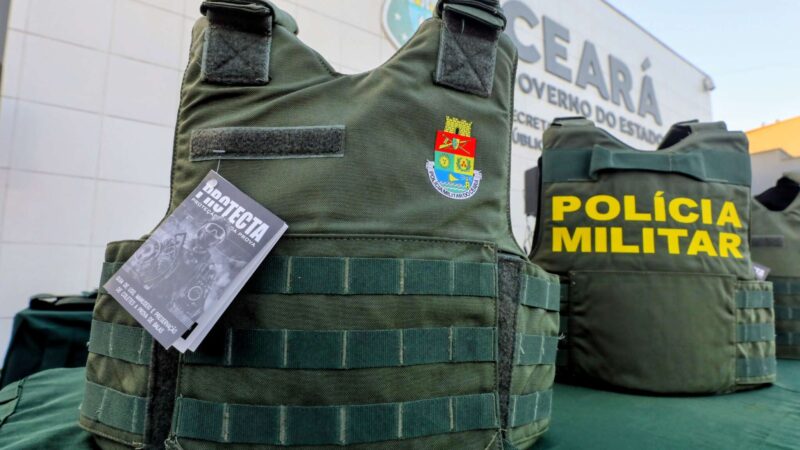 Governo do Ceará entrega mais 2.700 coletes balísticos à PMCE