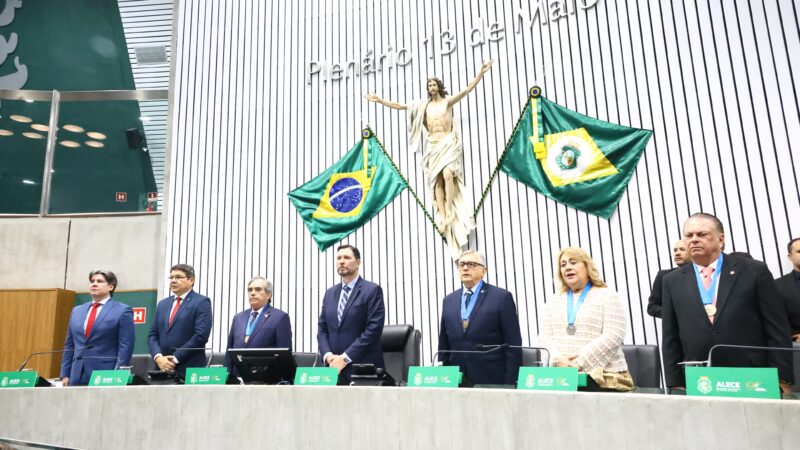 Alece reconhece as contribuições da Academia Cearense de Engenharia para o desenvolvimento do Ceará