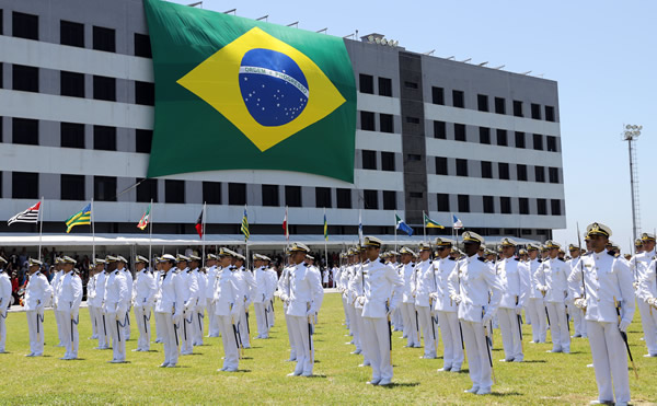 Alece celebra o Dia do Marinheiro em sessão solene nesta segunda