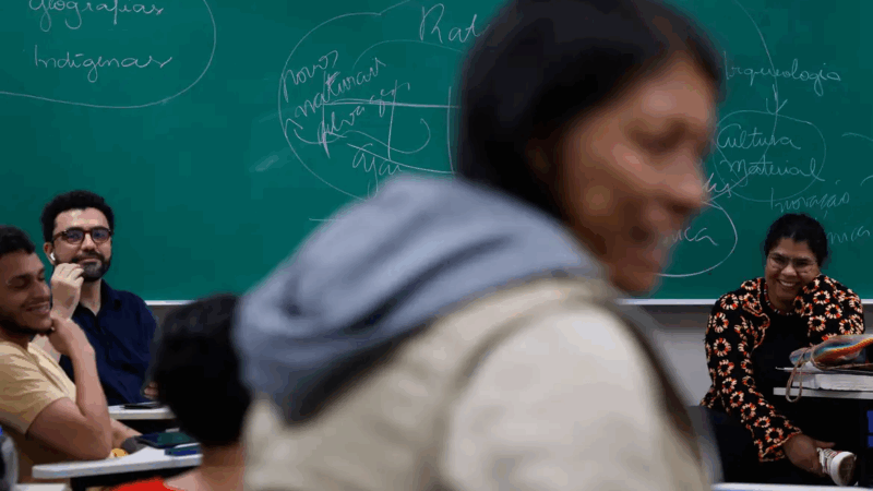 Implementação do ensino de História Afro-Brasileira e Indígena pauta audiência pública na Alece