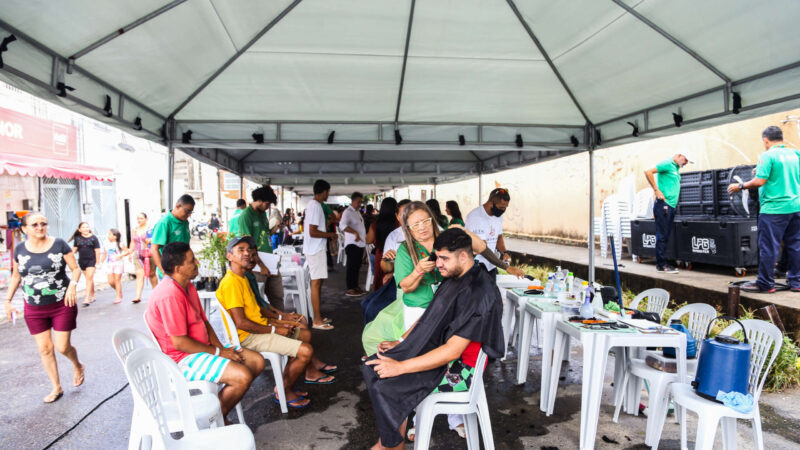 Projeto Acolher leva serviços para o bairro Farias Brito, em Fortaleza
