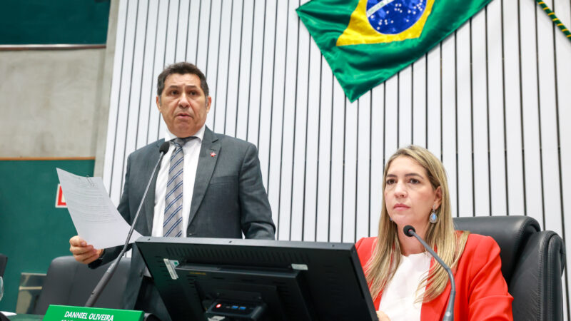 Alece aprova reestruturação do magistério estadual e acordo para solucionar conflito fundiário na Chapada do Apodi