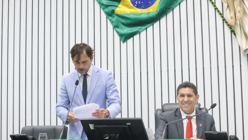 Alece inicia tramitação de propostas do Executivo, Mesa Diretora e parlamentares