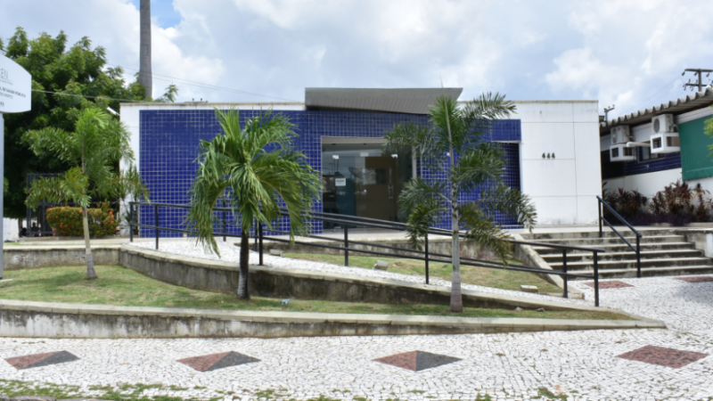 Rede Estadual de Laboratórios de Saúde Pública do Ceará abrange seis municípios; série especial apresenta equipamentos regionais