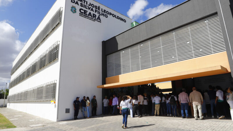 FORtaleCE: Nova EEMTI José Leopoldino da Silva Filho oferta tempo integral para jovens no Conjunto Ceará