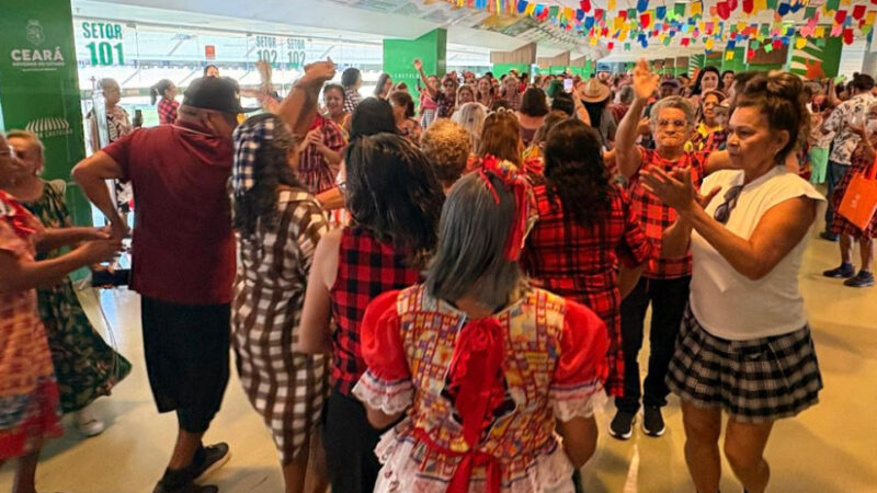 400 pessoas participam do São João do projeto FelizIdade na Arena Castelão