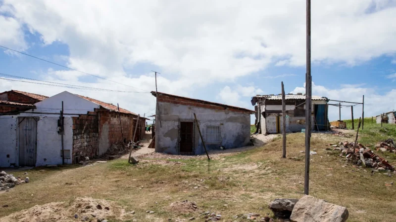 Terreno da Dessal em Fortaleza tem quase 250 famílias, mas só 27 foram indenizadas