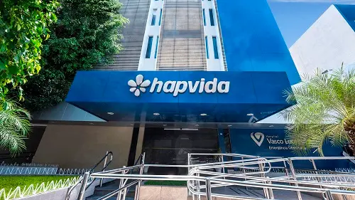 Quase 1 milhão de planos da Hapvida tem reajuste e cancelamento vetados por agência reguladora